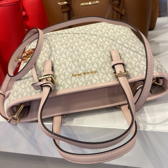 MICHAEL KORS
Jet Set Travel Extra-Small Logo Top-Zip Tote Bag
Powder Blush
NWT - Picture 7 of 16